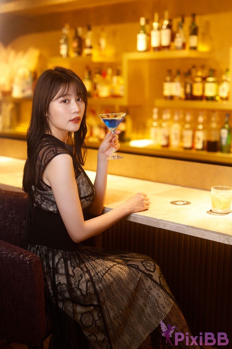 Japanese Idol Yuka Kohinata After drinking a cocktail. SPA Gravure soul digital photo book PixiBB (2)
